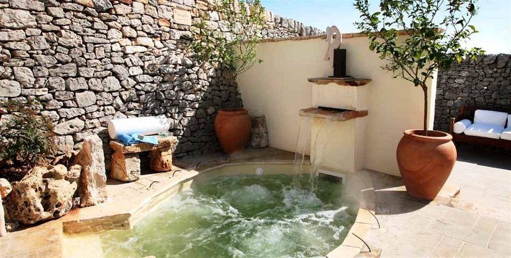 Masseria Quis Ut Deus Crispiano Eksteriør billede