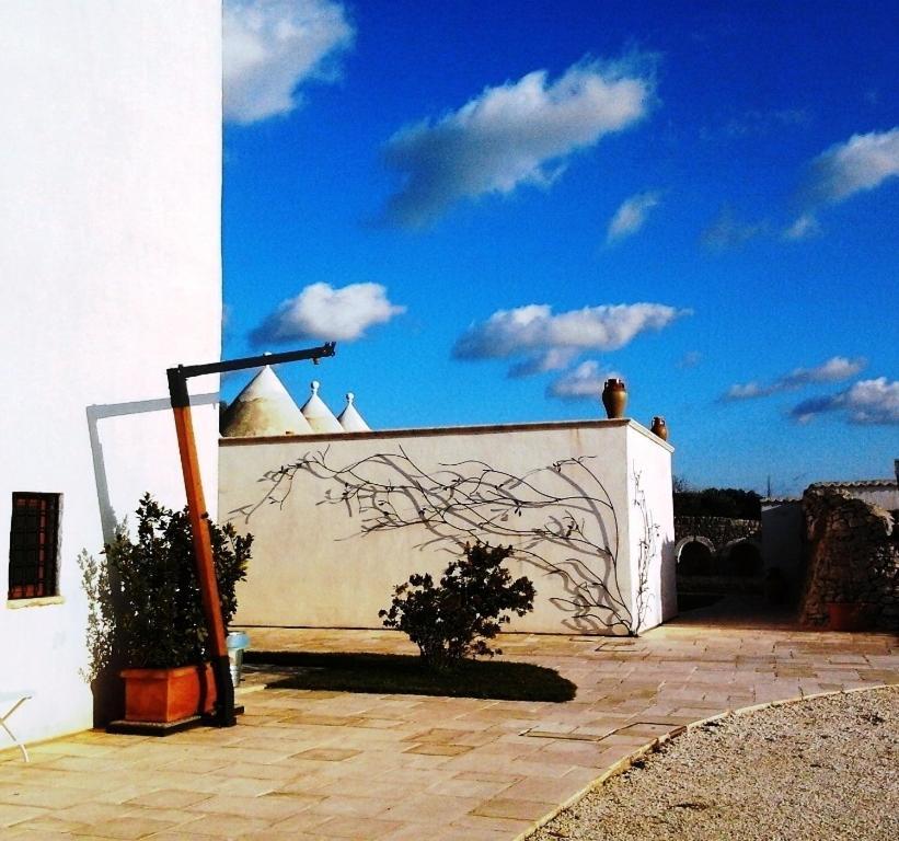 Masseria Quis Ut Deus Crispiano Eksteriør billede