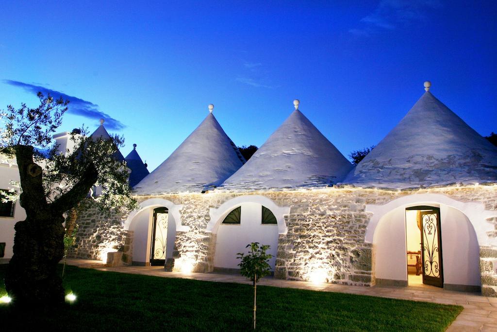 Masseria Quis Ut Deus Crispiano Eksteriør billede