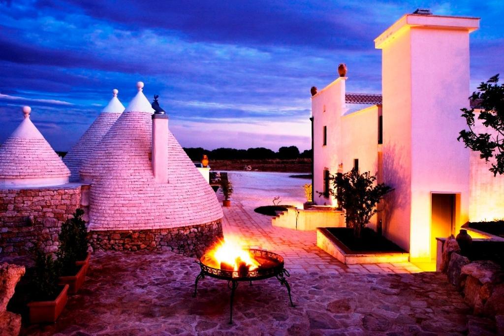 Masseria Quis Ut Deus Crispiano Eksteriør billede