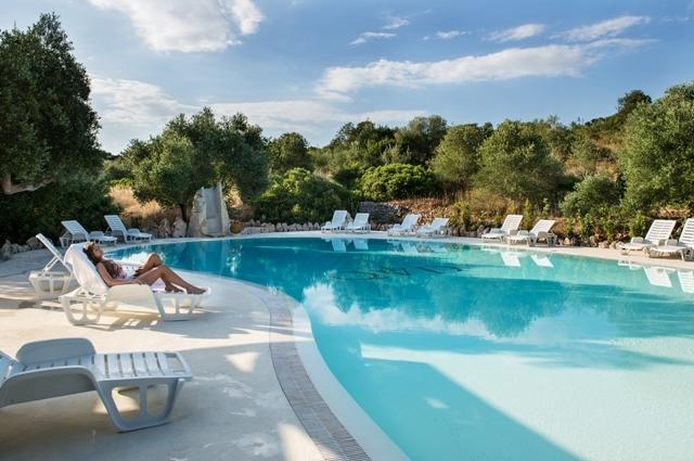 Masseria Quis Ut Deus Crispiano Eksteriør billede