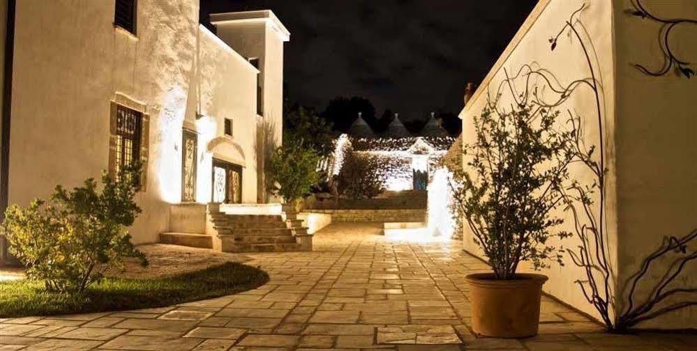 Masseria Quis Ut Deus Crispiano Eksteriør billede